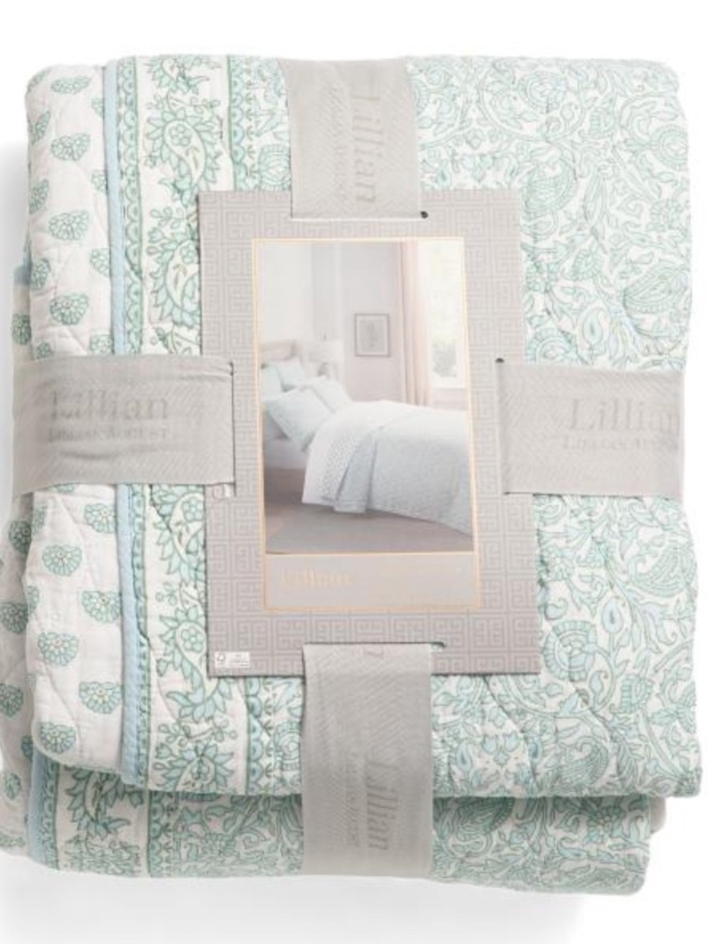 LILLIAN BY LILLIAN AUGUST paisley quilt set with mitered pieced border